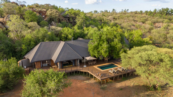Little Madikwe Hills: Veranda mit Pool