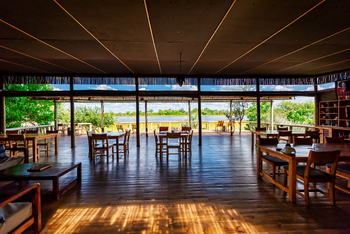 Semowi Nature Camp: Blick Richtung Deck