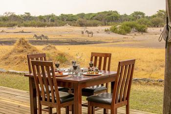 The Hide: Mahlzeit auf dem Deck