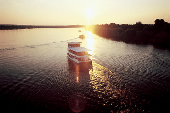 The Royal Livingstone: Ausflugsboot