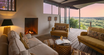 Saruni Eagle View Saruni Eagle View: Sitzgruppe am Kamin