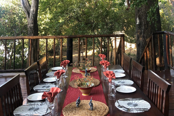 Vundu Camp Vundu Camp: Esstisch