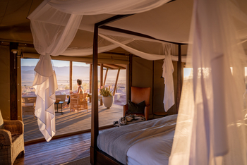 Wolwedans Dune Camp Family Suite: Blick aus dem Schlafzimmer