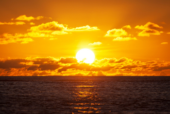 Alphonse Island Lodge: Heller Sonnenuntergang