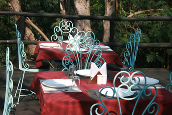 Ken River Lodge: Esstische