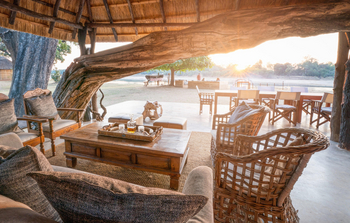 Time + Tide Mchenja Camp Time + Tide Mchenja Camp: Korbsessel