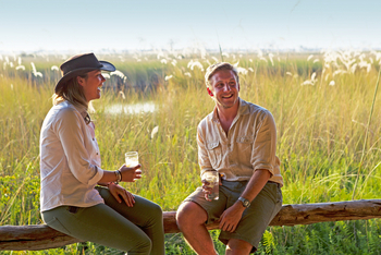 Camp Xakanaxa Camp Xakanaxa: Drinks auf der Veranda des Gästezimmers