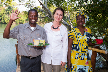 KaingU Safari Lodge: Viktor, Julia und Esnart