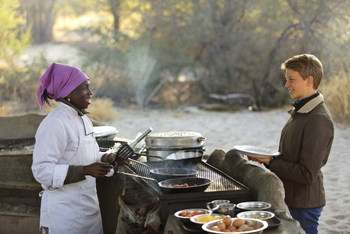 Meno A Kwena Camp Meno A Kwena Camp: Frühstück