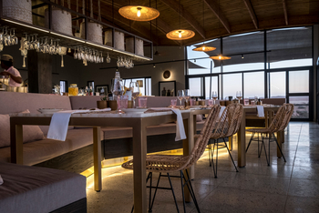 The Desert Grace: Restaurant