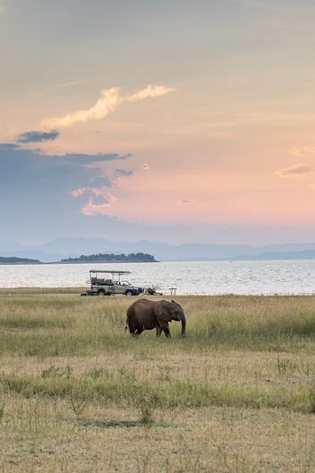 Bumi Hills Safari Lodge: Küstenlinie