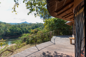 Tongole Wilderness Lodge: Blick in dei grüne Landschaft