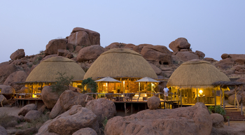 Camp Kipwe: Restaurant und Lounge