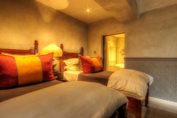 Chobe Game Lodge: Family Room - Betten