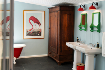 Coot Club: Leeward Suites