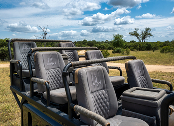 Dulini River: Game Drive Vehicle Sitze