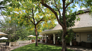 Ilala Lodge: Kolonnaden