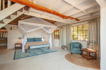 Kafunta River Lodge: Luxury Chalet