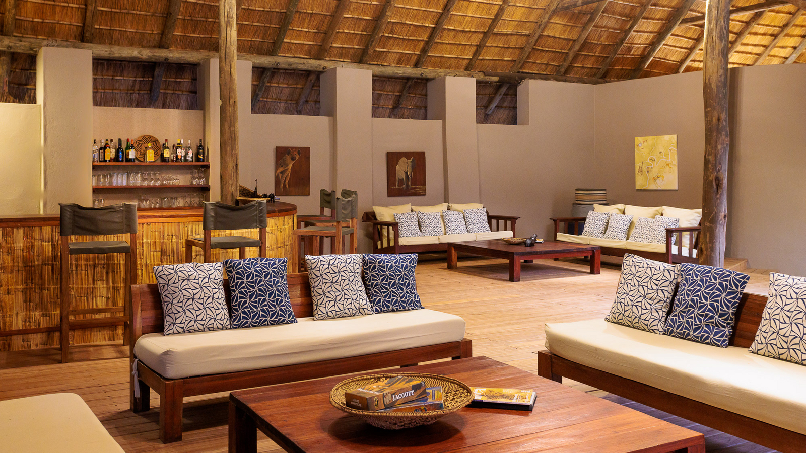 Luangwa River Camp Luangwa River Camp: Lounge