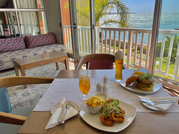 Lüderitz Nest Hotel: Crayfish Bar