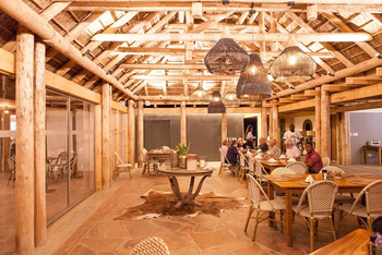 Norotshama River Resort: Restaurant