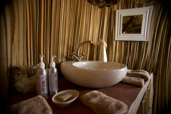 Saruni Rhino Camp: Waschbecken Banda 1