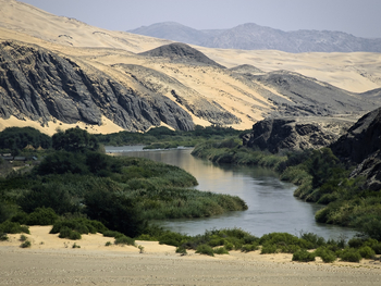 Serra Cafema Serra Cafema: Flusslandschaft