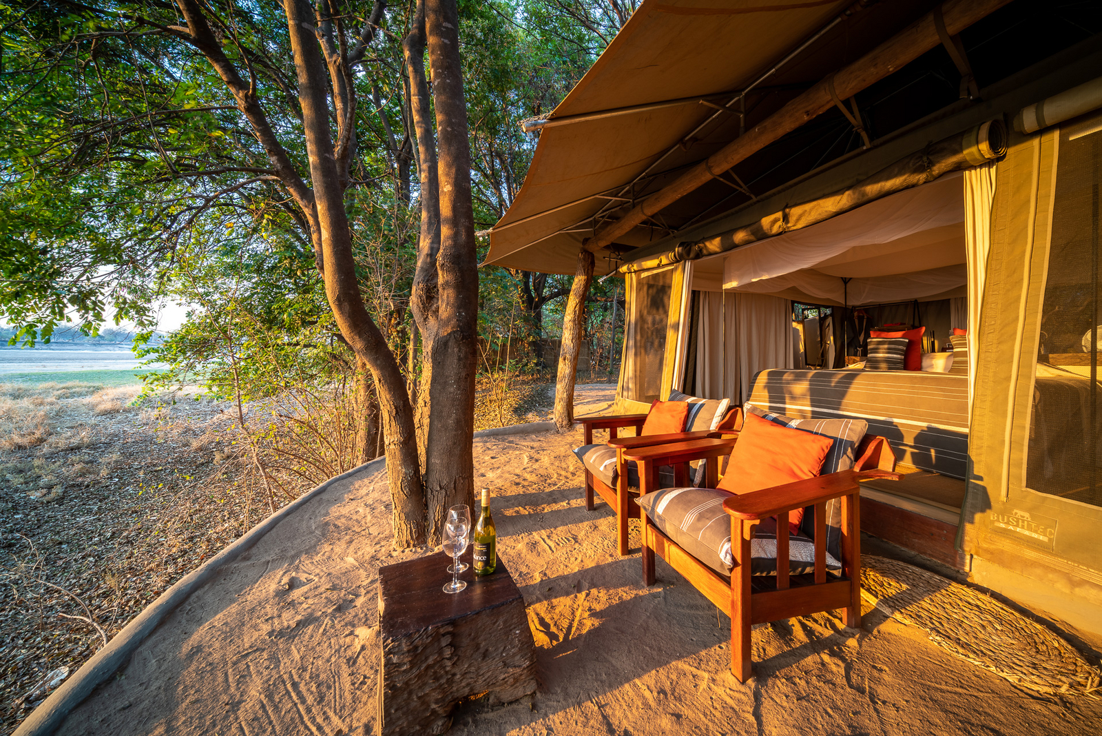 Tena Tena Camp Tena Tena Camp: Gästezelt - Späte Sonne