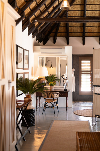 Villa Mushara: Dress Table