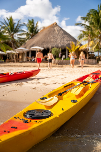 Azura Benguerra Island: Kayak