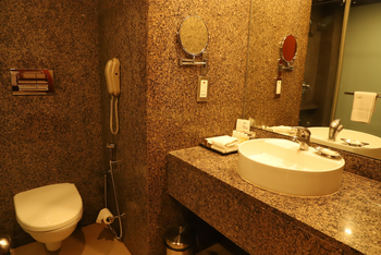 Chandela: Premier Suite