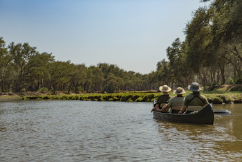 Classic Zambia Safaris Classic Zambia Safaris: Kanu-Safari