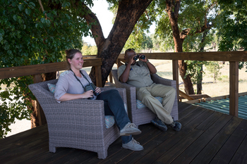 Davison's Camp: Terasse Fernglas