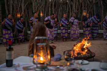 Dulini River: Boma
