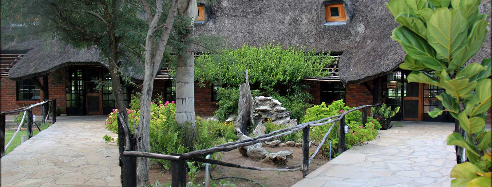 Fiume Lodge Fiume Lodge: Hauptgebäude