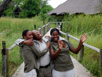 Lebala Camp Lebala Camp: Fröhliche Angestellte