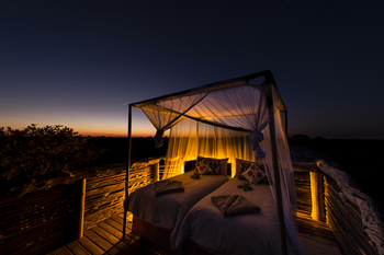 Skybeds: Backlit bed