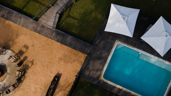 Sungani Lodge Sungani Lodge: Boma und Pool