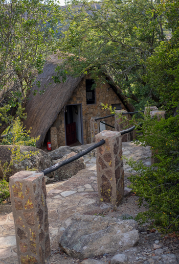 Big Cave Camp Big Cave Camp: Gelände