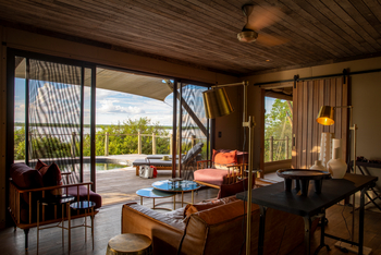 Duma Tau Camp Duma Tau Camp: Familienzelt - Sessel