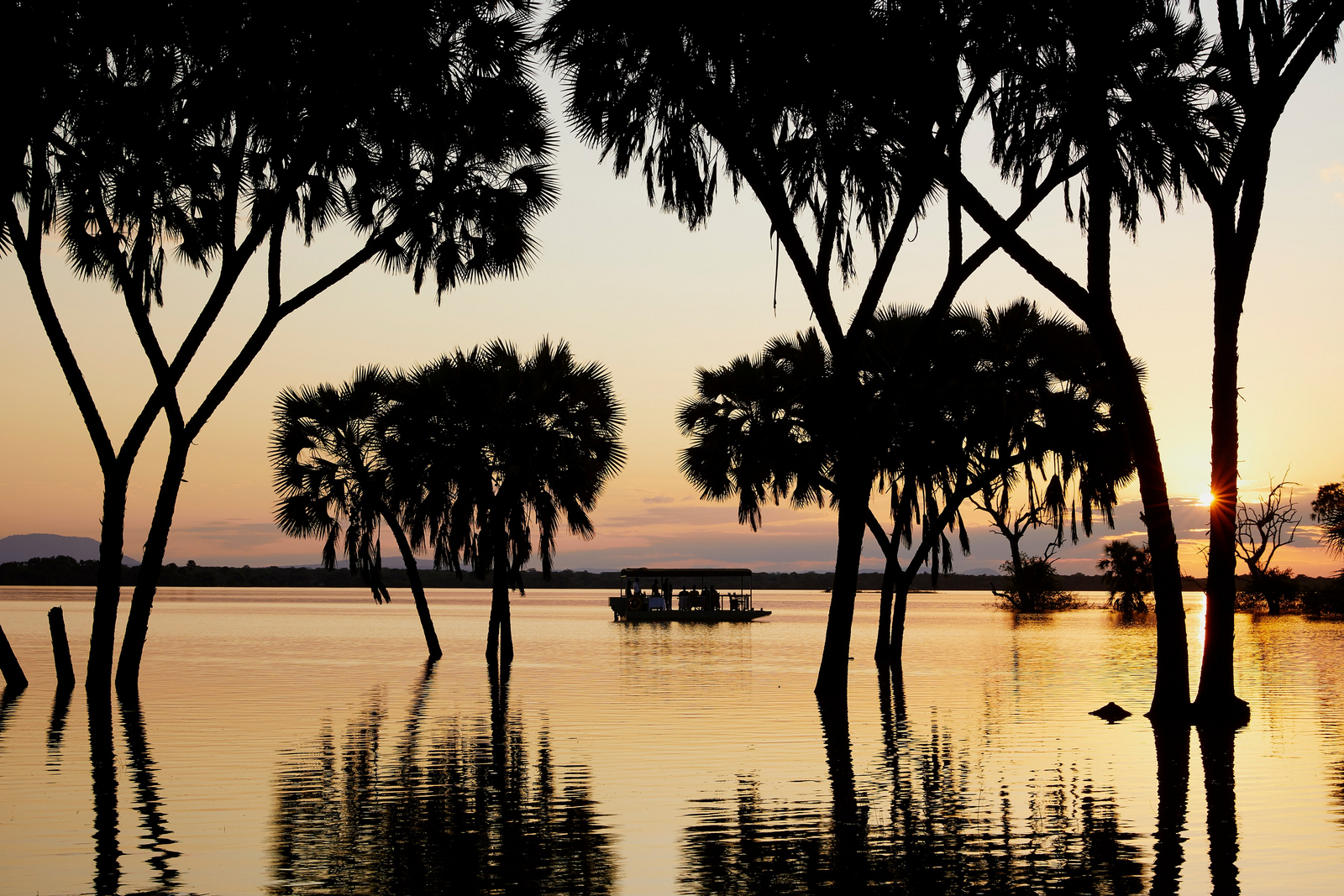 Laba Siwandu Camp Laba Siwandu Camp: Bootsexkursion auf dem Lake Nzelekela