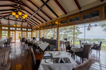 Ngorongoro Lion's Paw: Offenes Restaurant