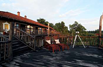 Samode Safari Lodge Samode Safari Lodge: Deck mit Teleskop
