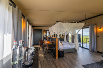 Tarangire Elephant Springs Camp: Executive Family Suite