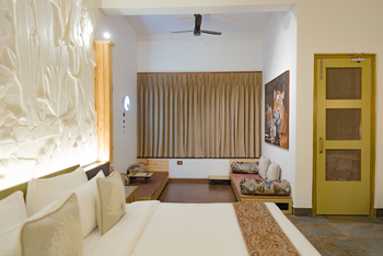 Tathastu Resort Satpura: Suite Weitwinkel