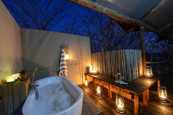 Toka Leya Camp Toka Leya Camp: Baden im Freien