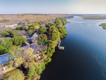 Chobe Safari Lodge: Lage am Fluss