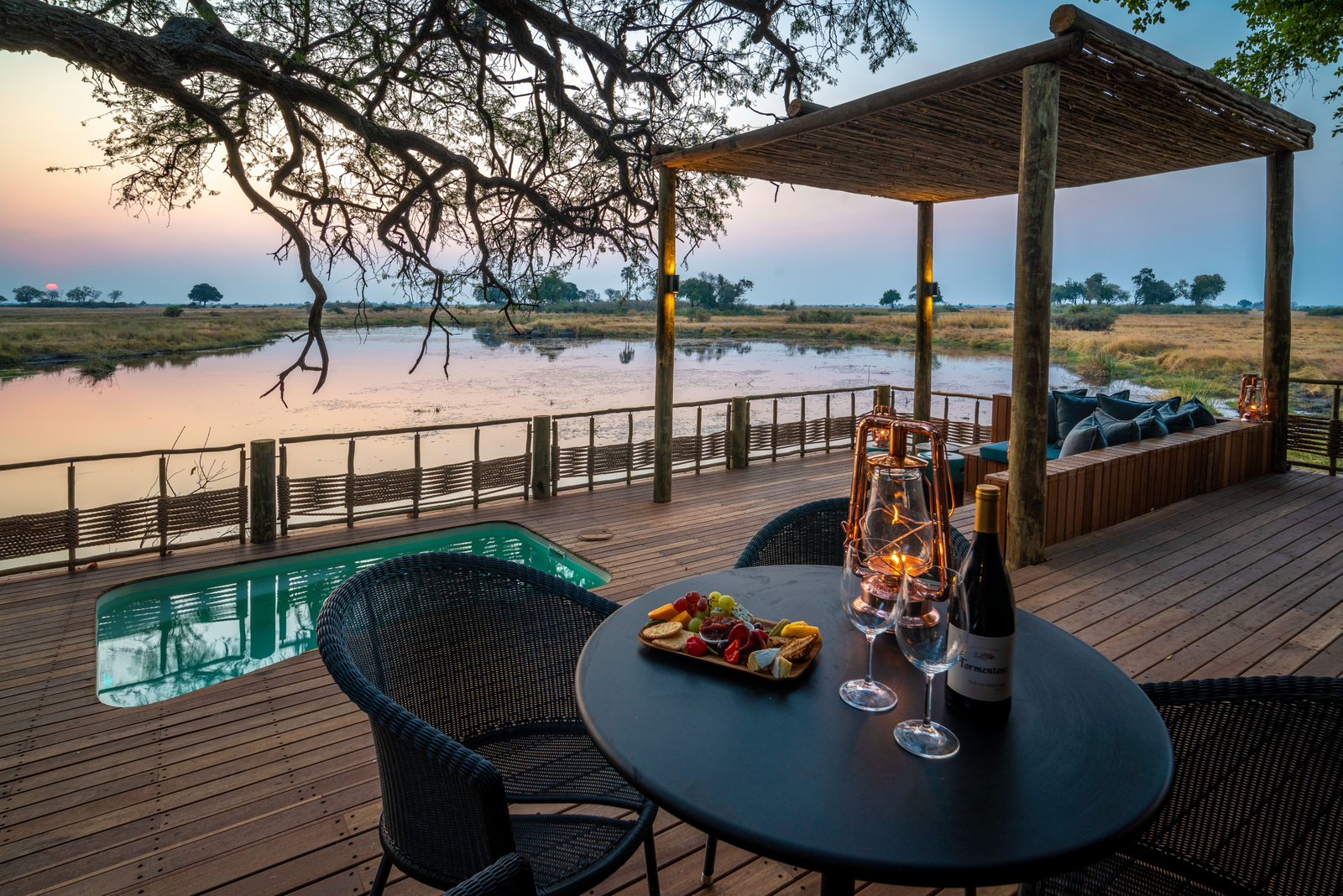 King's Pool Camp King's Pool Camp: Sala und Plunge Pool