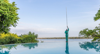 Nile Safari Lodge: Reflecting Pool