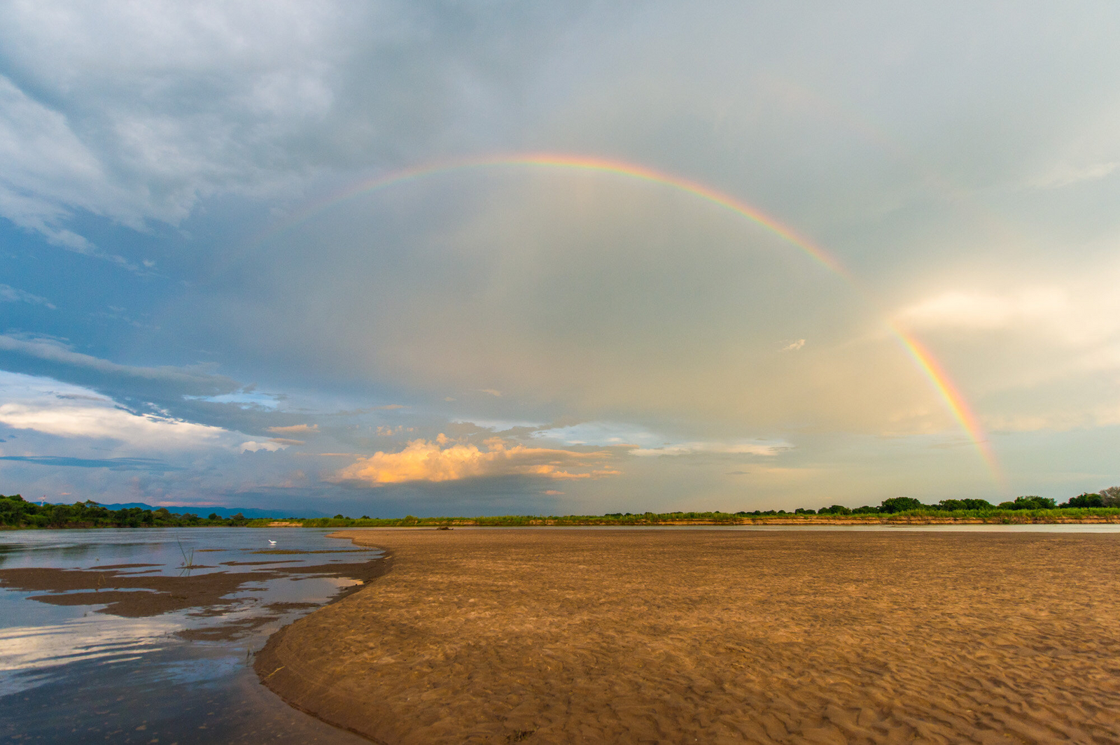 Kanyemba Lodge Kanyemba Lodge: Regenbogen